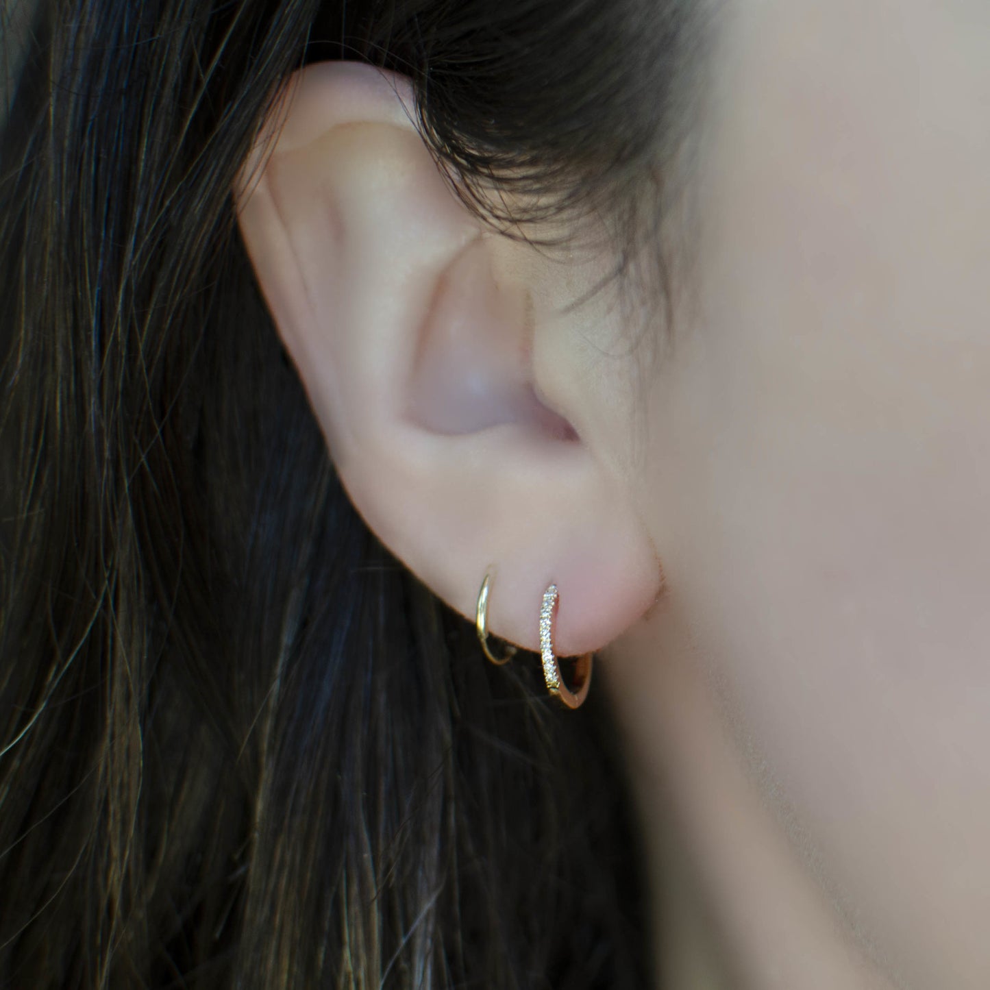 11mm Huggies - Yellow Gold