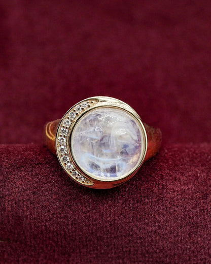 Luna Signet Ring