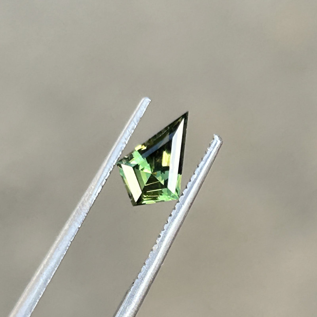 Kite Shape Green Sapphire: 0.73 CT