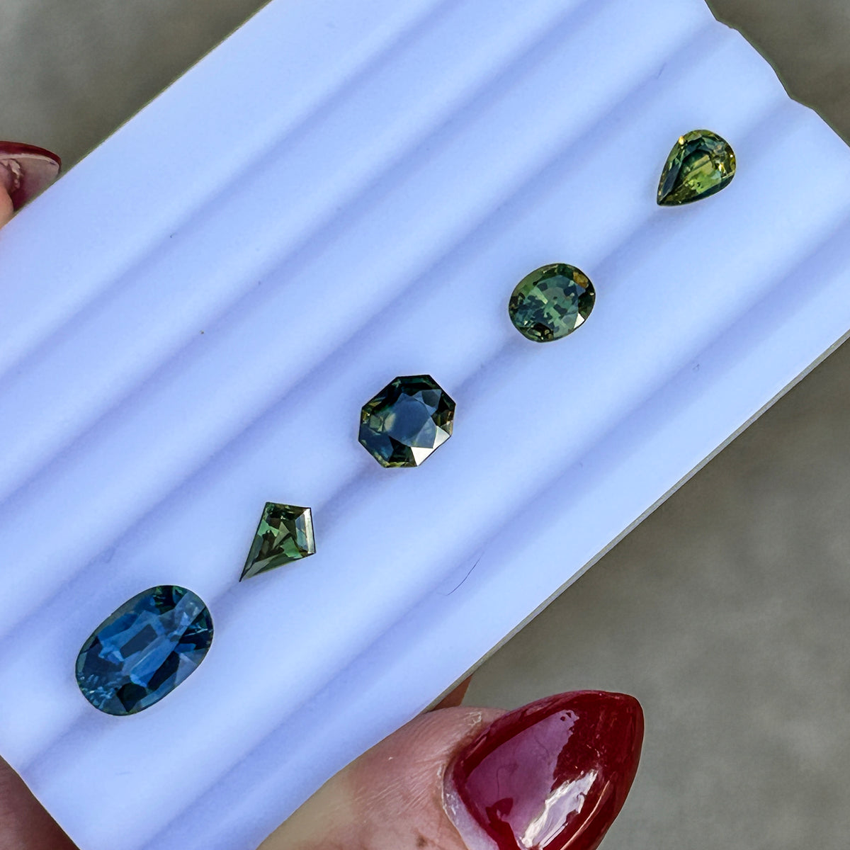 Oval Teal Sapphire: 4.19 CT