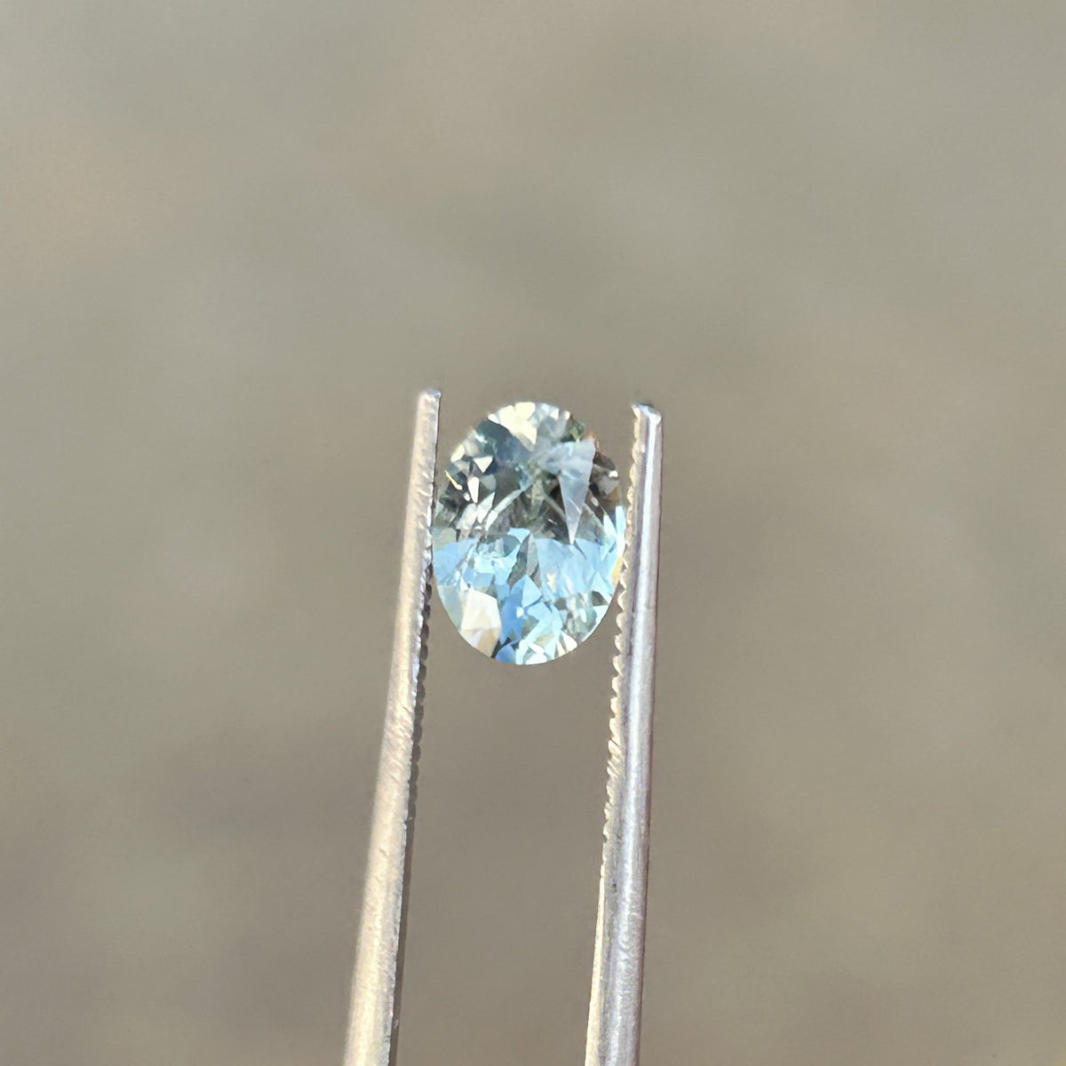 Oval Montana Sapphire: 1.06 CT