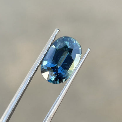 Oval Teal Sapphire: 4.19 CT