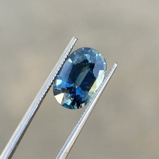 Oval Teal Sapphire: 4.19 CT
