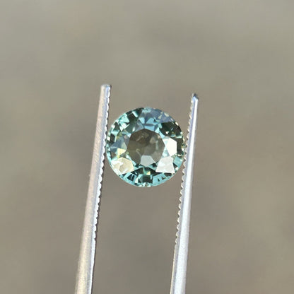Round Brilliant Green Sapphire: 1.68 CT